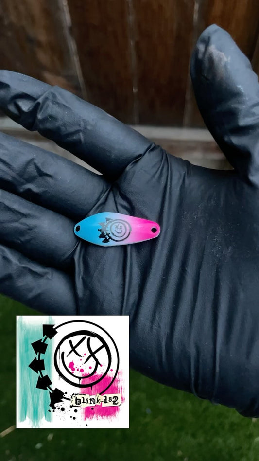 "BLINK-182" spoon