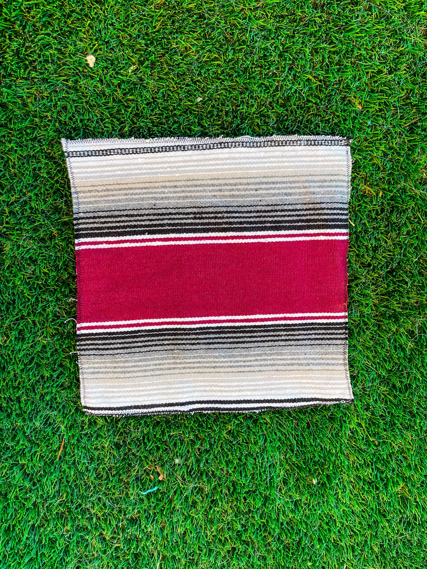 Zarape Towel Vino y Gris